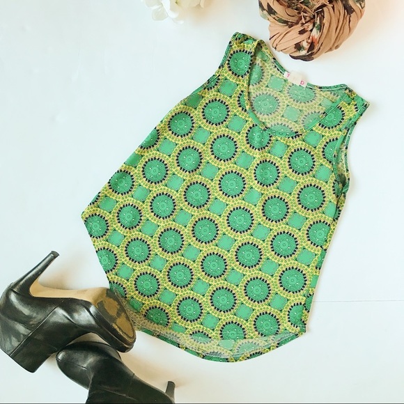 3/$20 TNO Yellow/ Green Geo Print Sleeveless Top - Picture 2 of 5